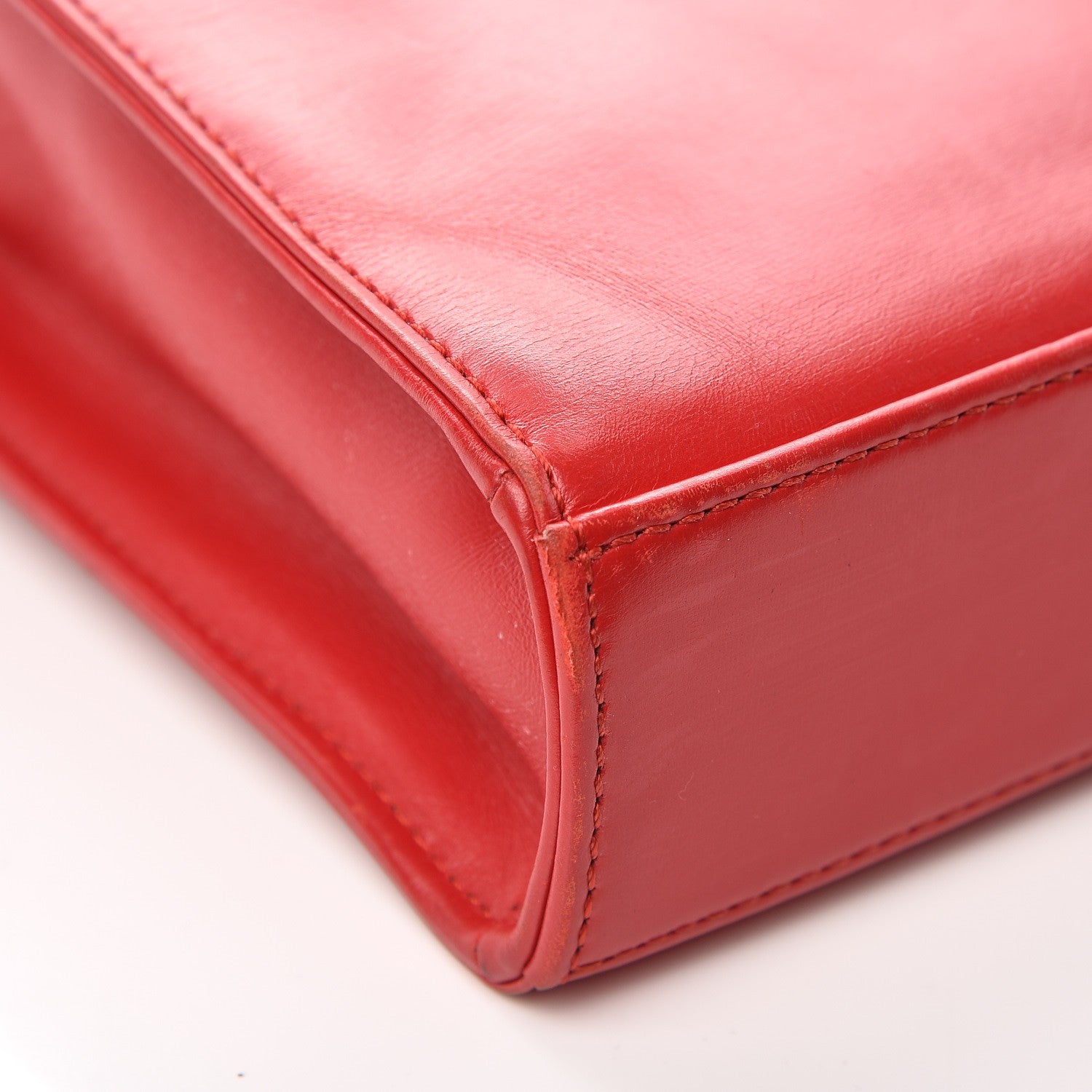 Louis Vuitton Cuir Opera Sparte Rouge 20 of 26