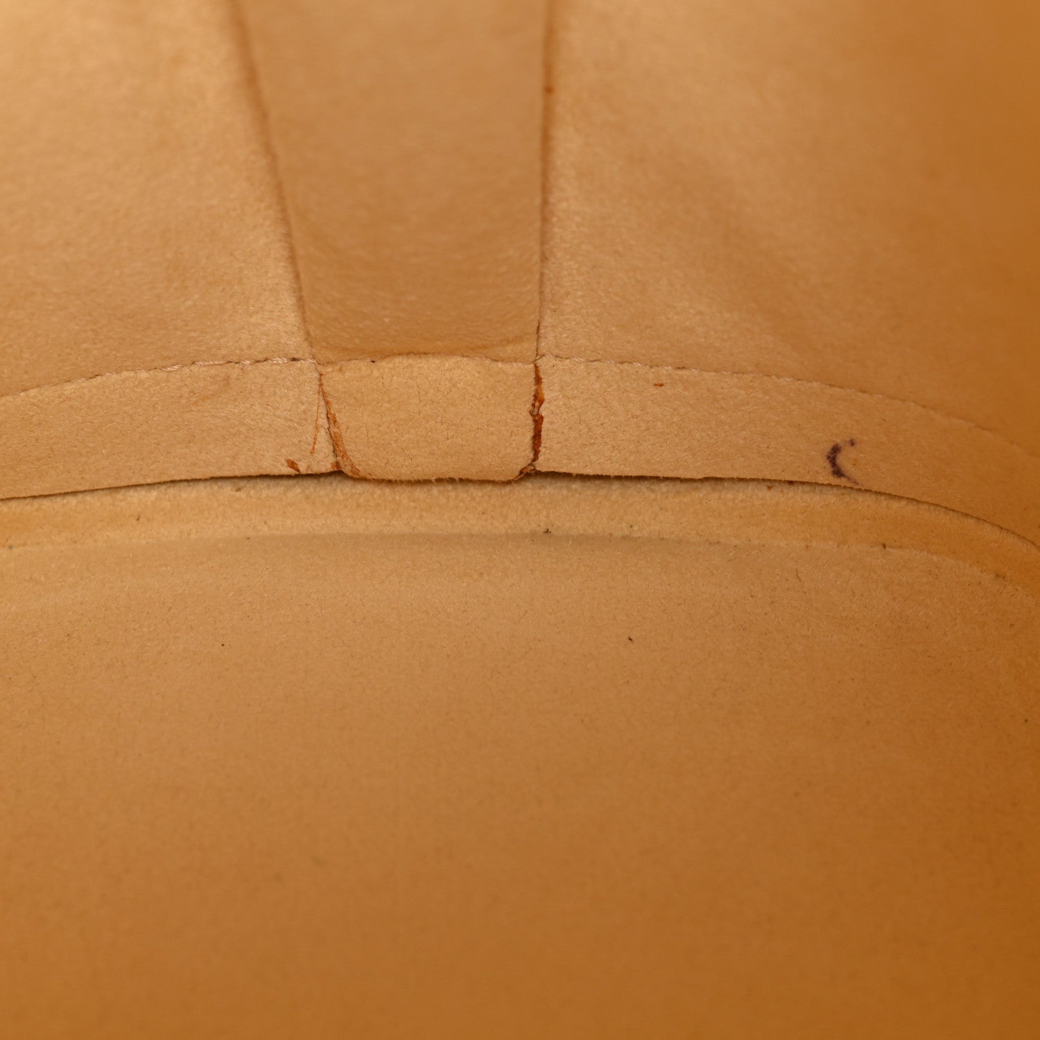 Louis Vuitton Epi Alma PM Vanilla 10 of 14