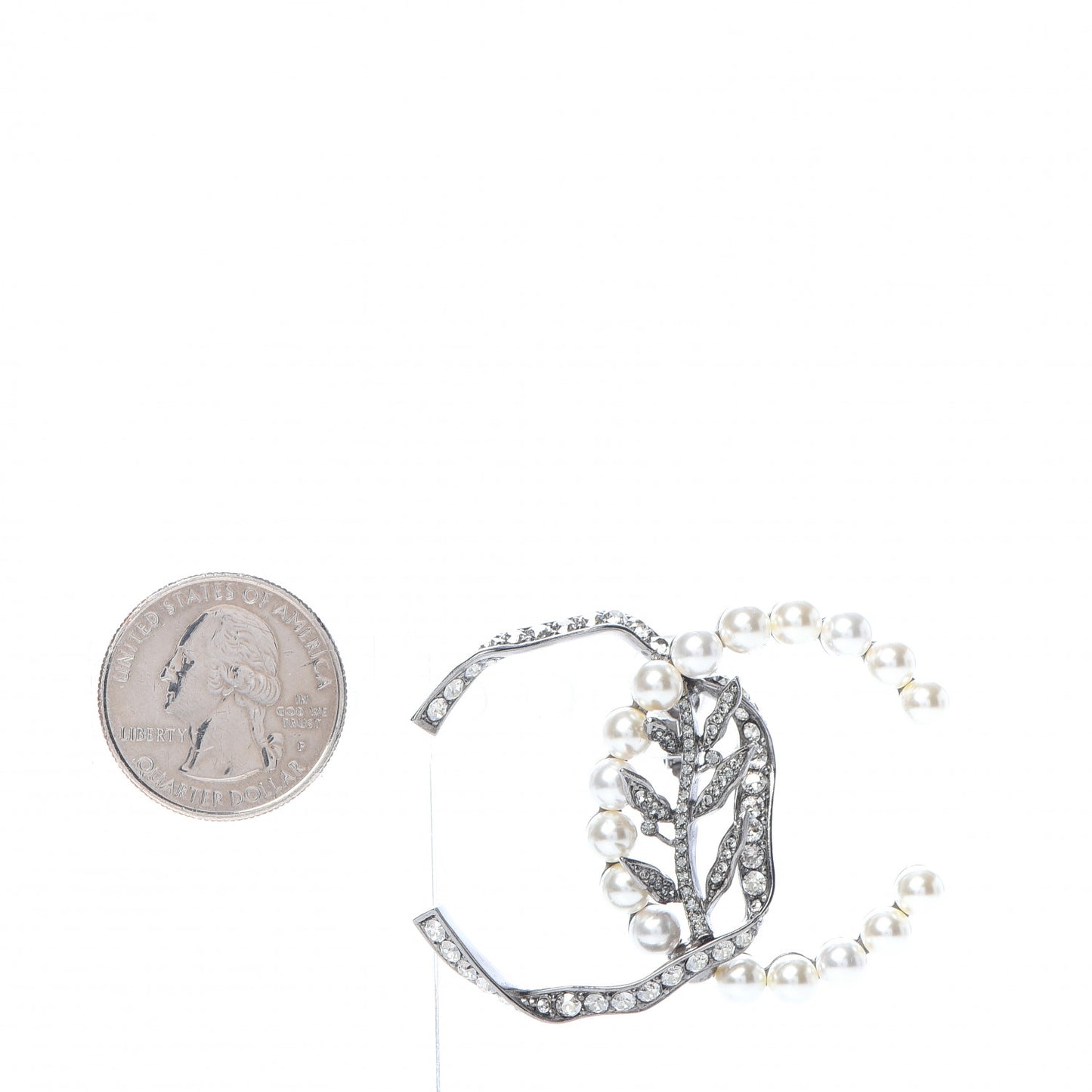 Crystal Pearl CC Single Clip On Earring Silver