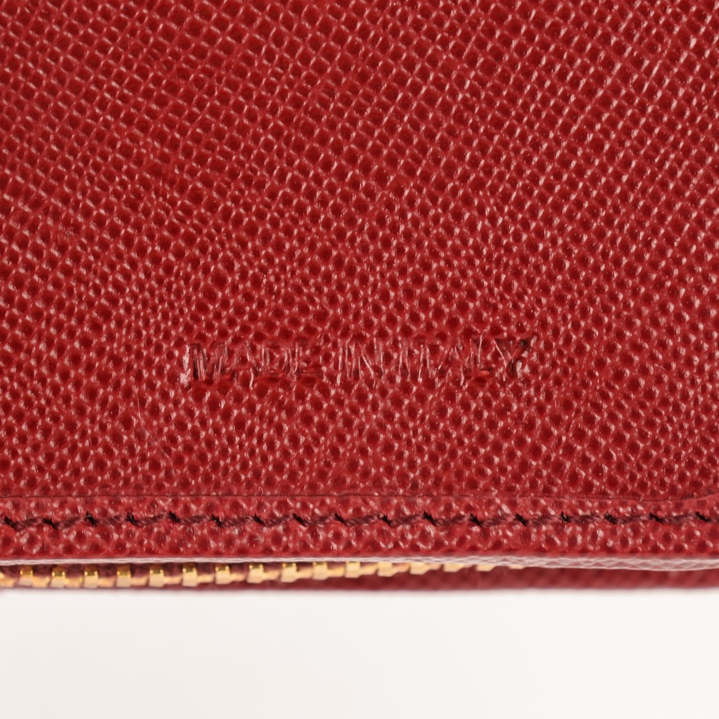 Saffiano Metal Compact Wallet Rubino