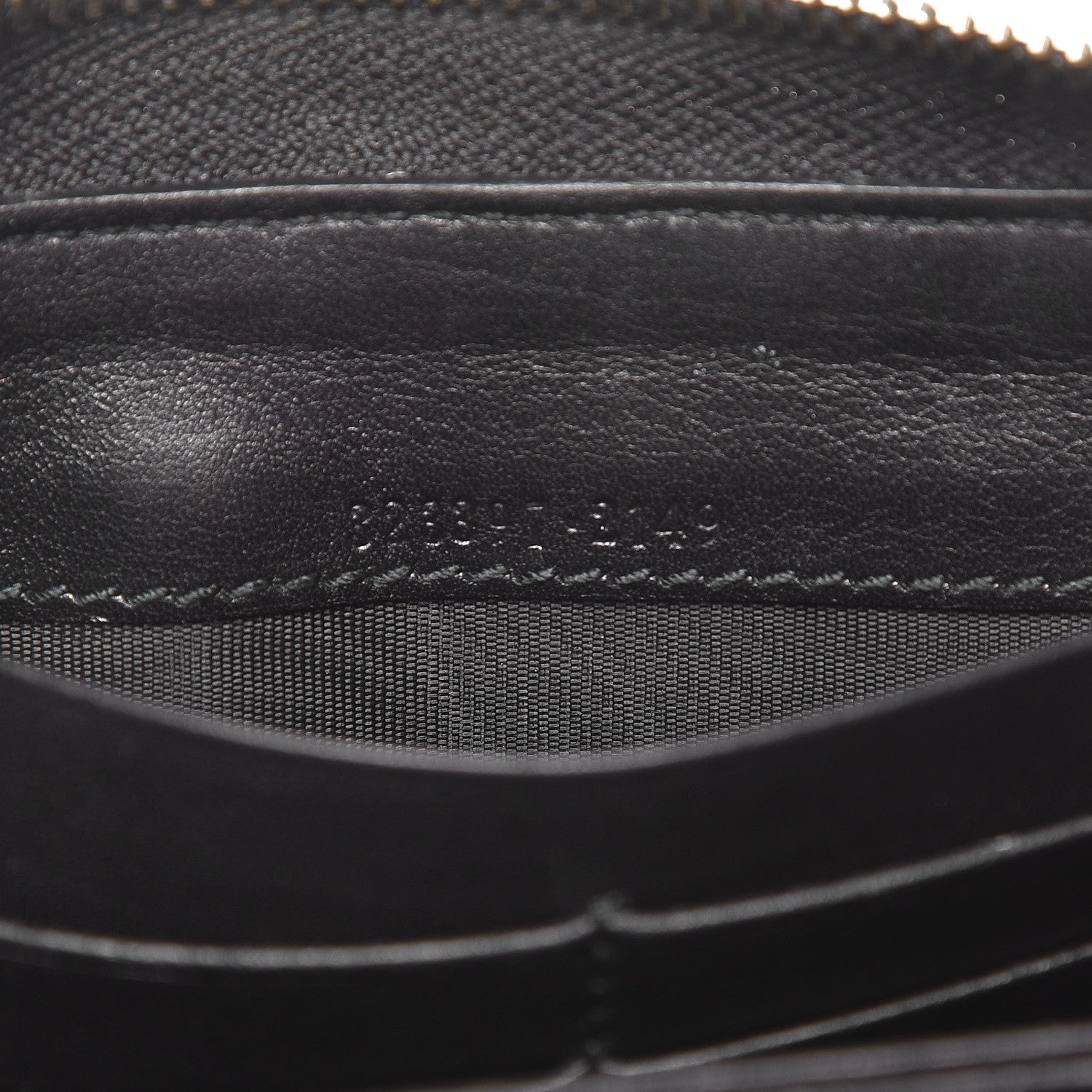 Gucci Guccissima Signature Microguccissima Bree Zip Around Wallet Black 6 of 7