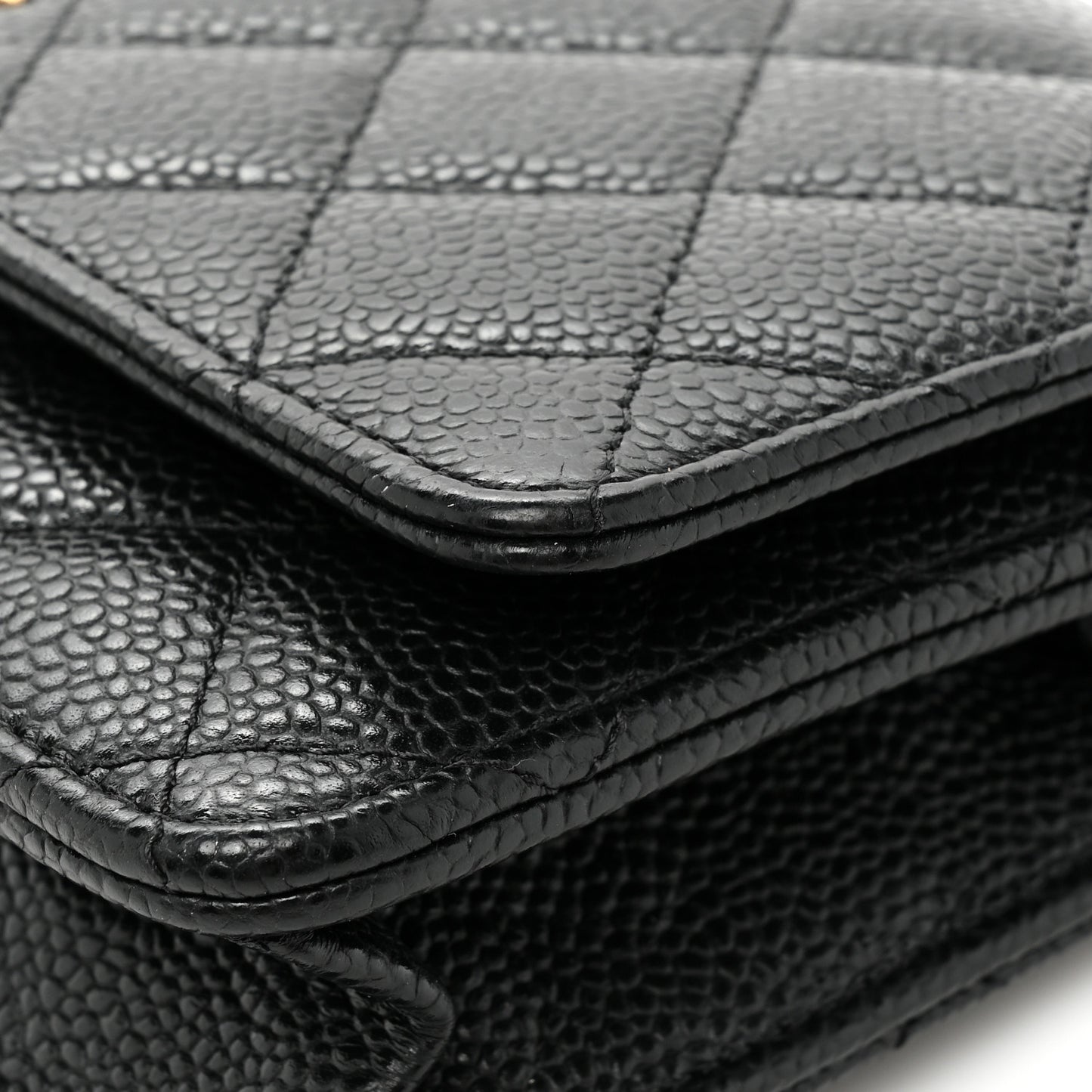 Caviar Quilted Wallet on Chain WOC Black