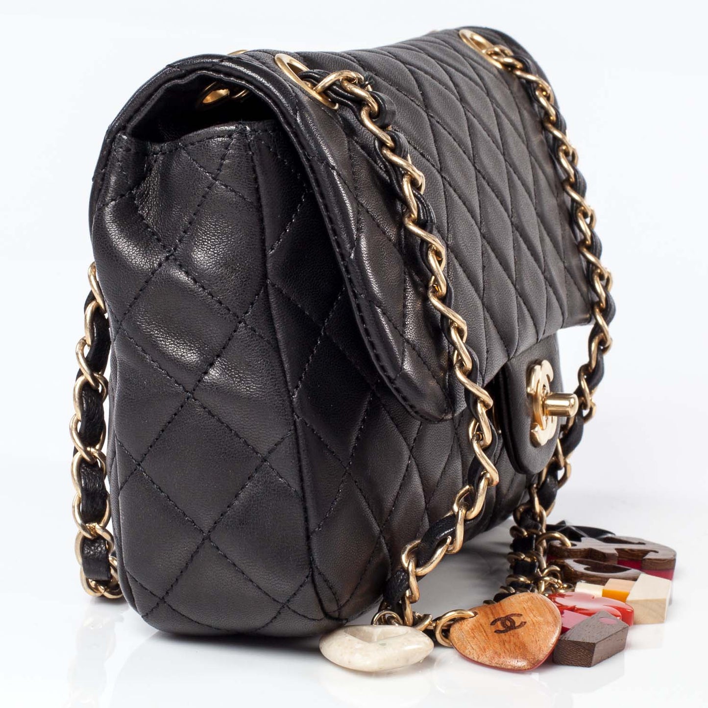 Lambskin Quilted Cruise Charm Medium Flap Black