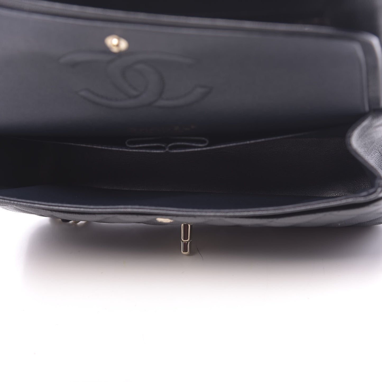 Caviar Quilted Medium Double Flap Navy