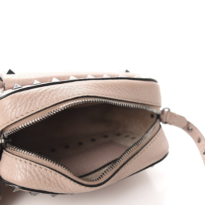 Valentino Garavani Grained Calfskin Small Rockstud Flap Pocket Camera Crossbody Bag Poudre 5 of 9