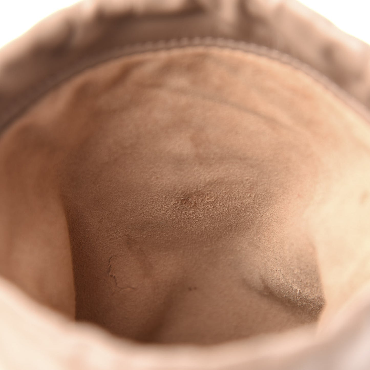 Calfskin Matelasse Mini GG Marmont 2.0 Bucket Bag Porcelain Rose