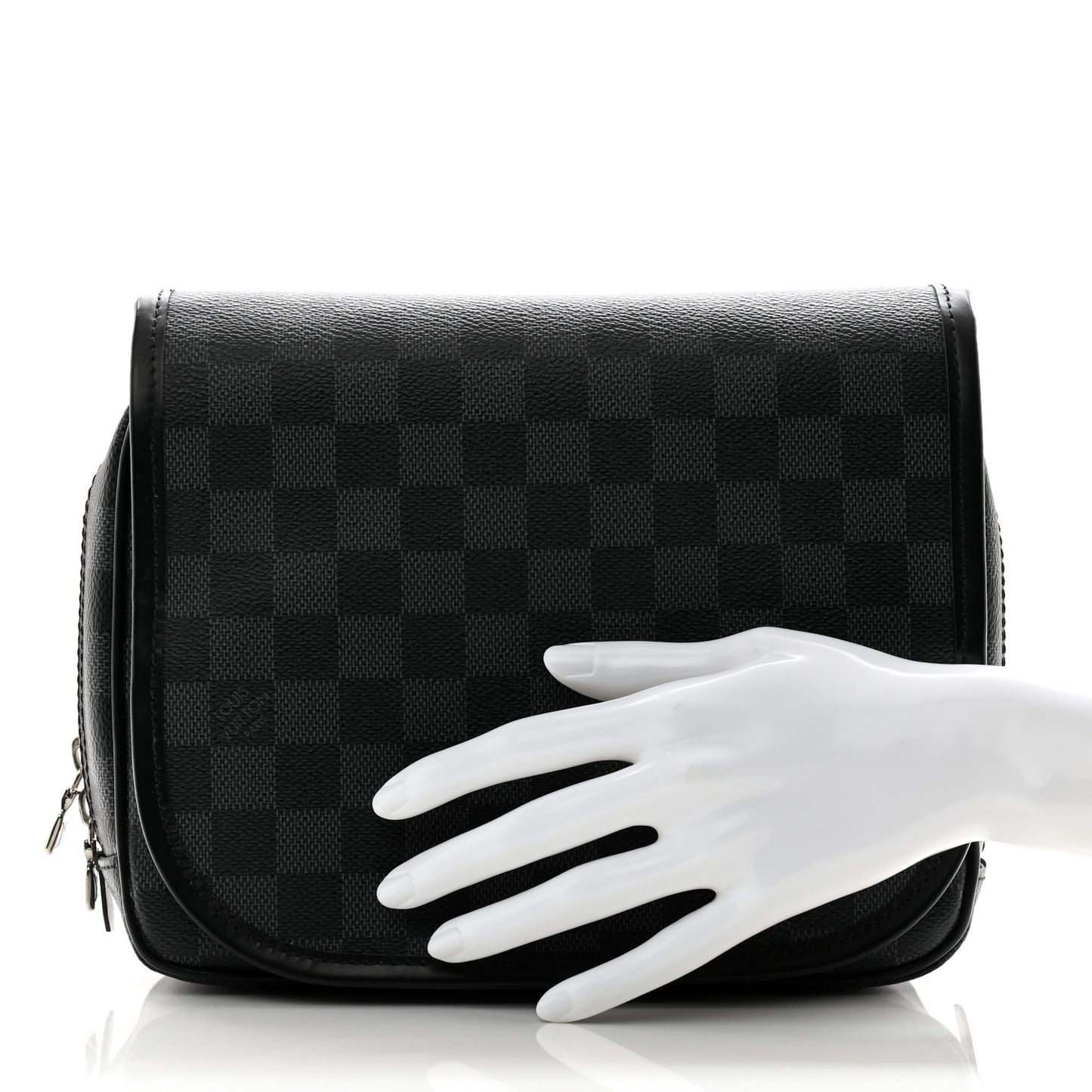 Damier Graphite Hanging Toiletry Kit