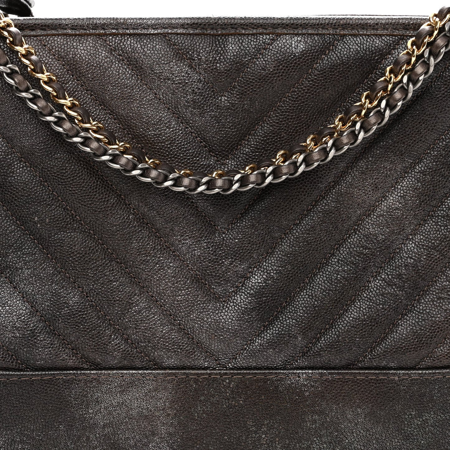 Metallic Caviar Chevron Quilted Medium Gabrielle Hobo Dark Silver Gold