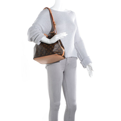 Louis Vuitton Monogram Petit Noe 2 of 8