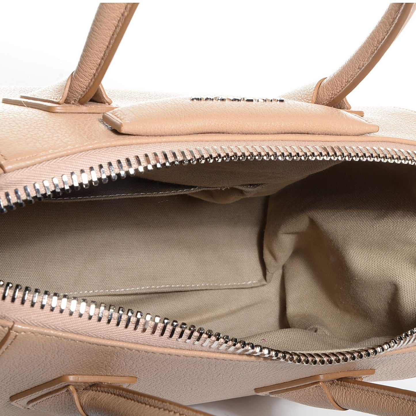 Sugar Goatskin Small Antigona Nude