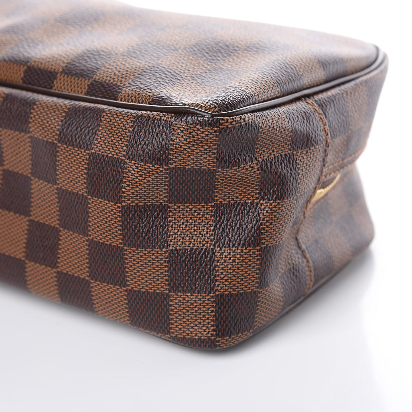 Damier Ebene Toiletry Bag 25