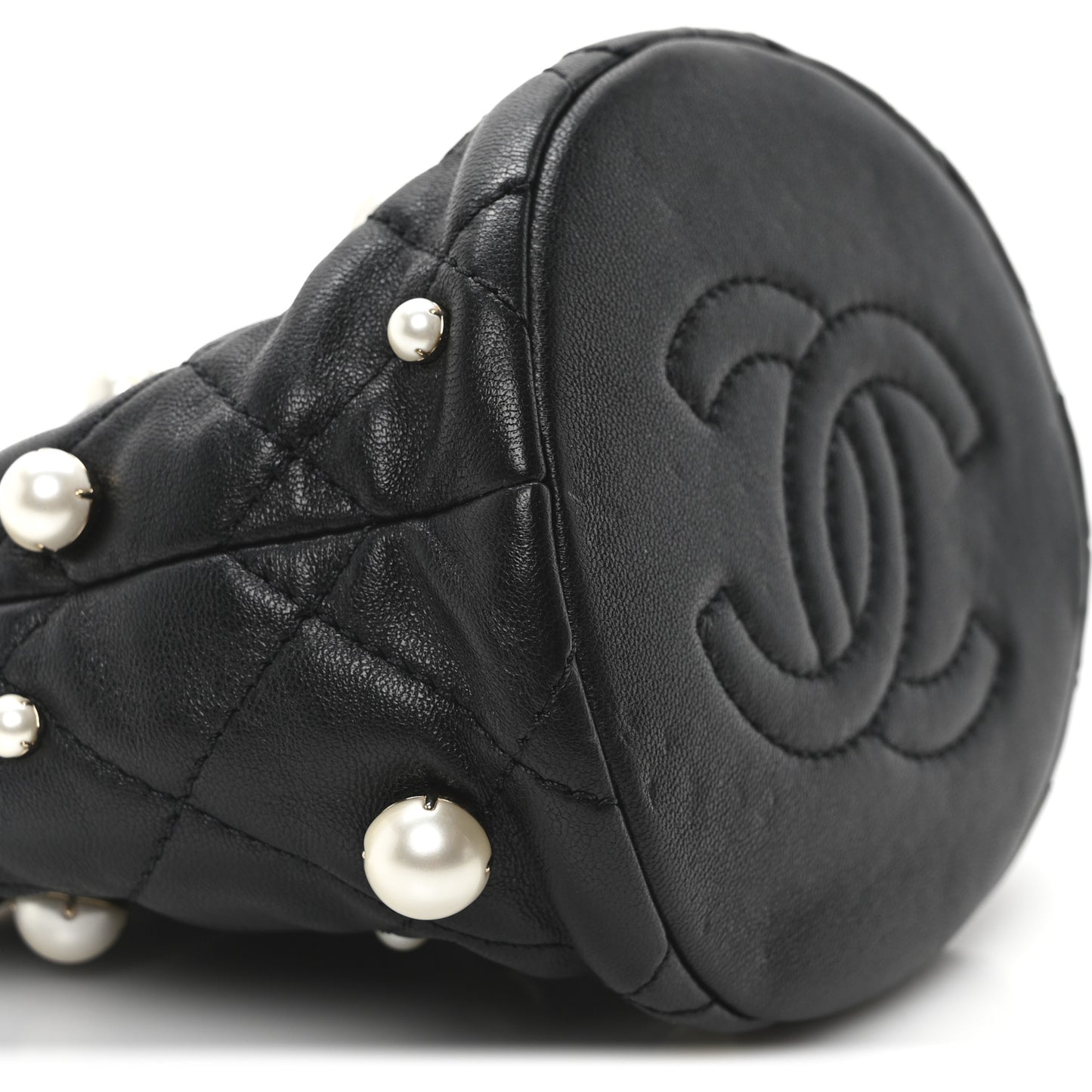 Lambskin Quilted Pearl Mini About Pearls Drawstring Bag Black