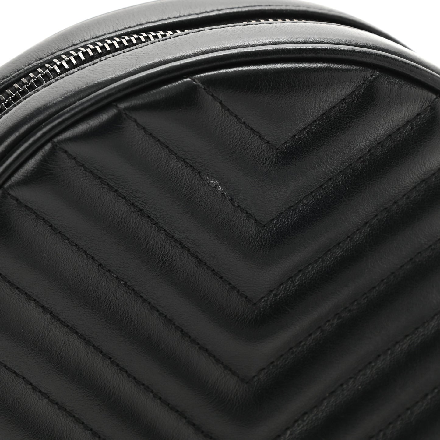 Calfskin Matelasse Chevron Round Vinyle Camera Bag Black