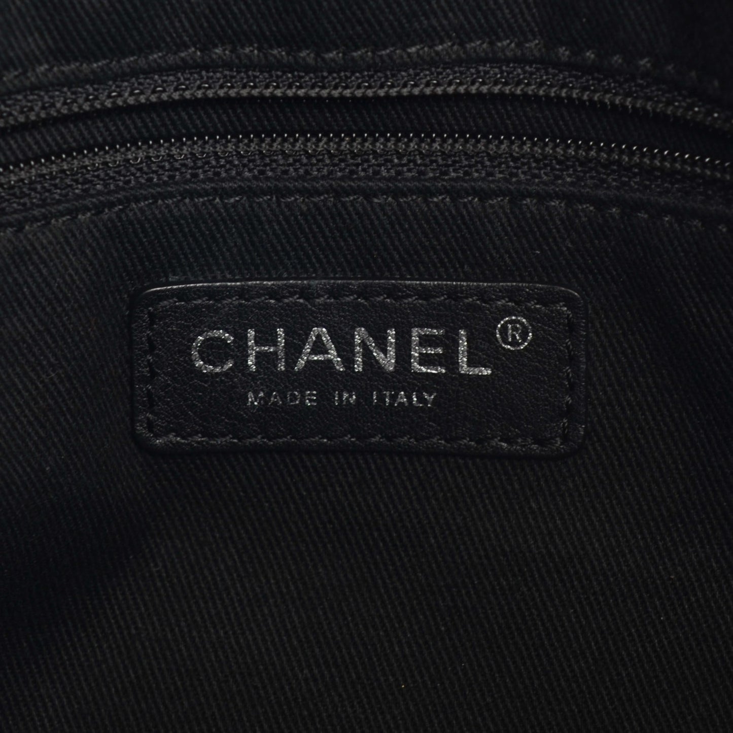 Caviar Quilted CC Timeless Soft Tote Black