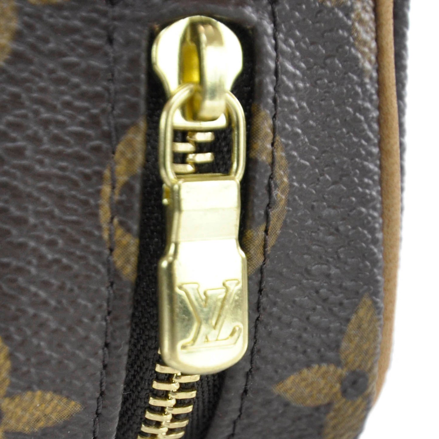 Monogram Wapity Case