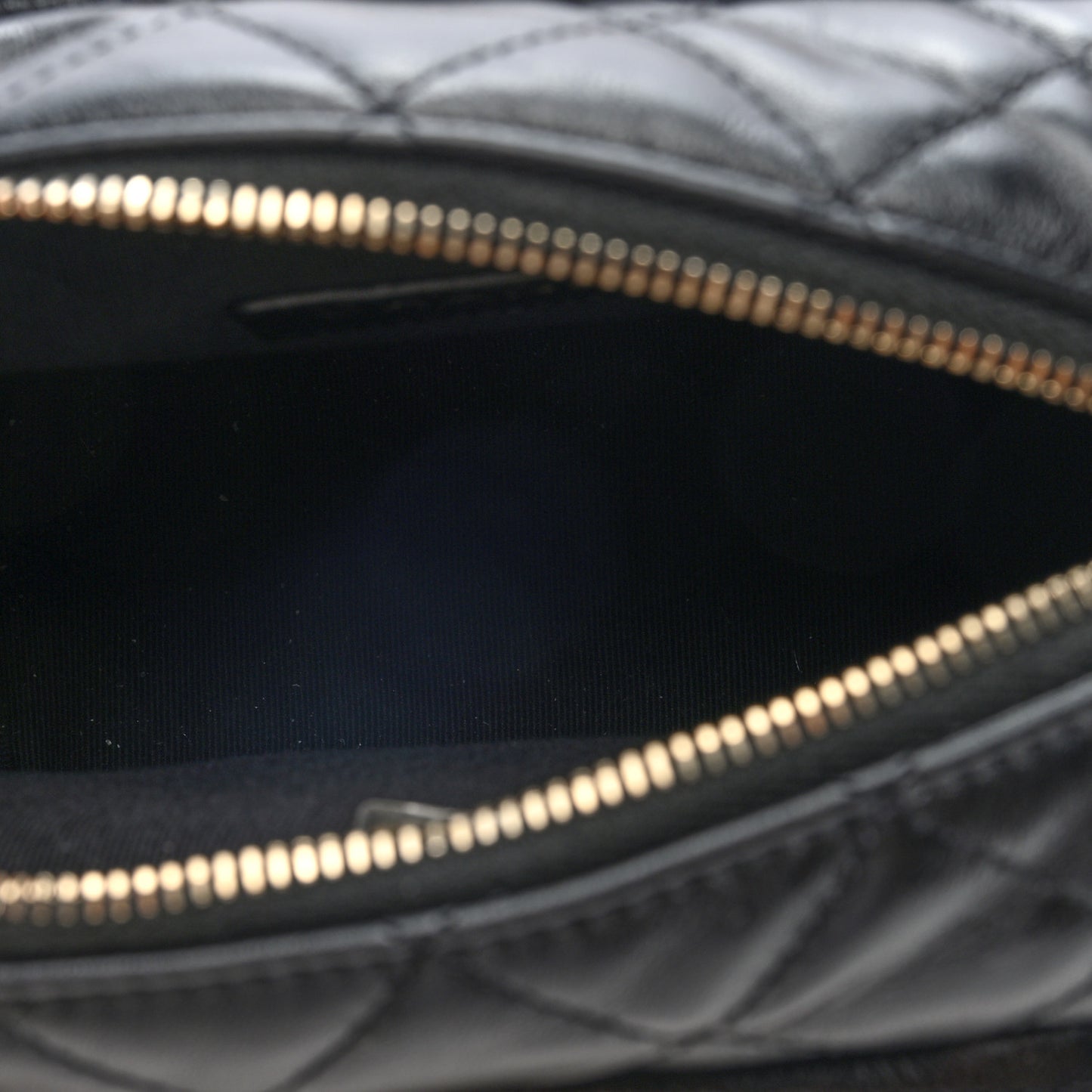 Shiny Crumpled Lambskin Quilted Small Preppy Pocket Camera Case Black