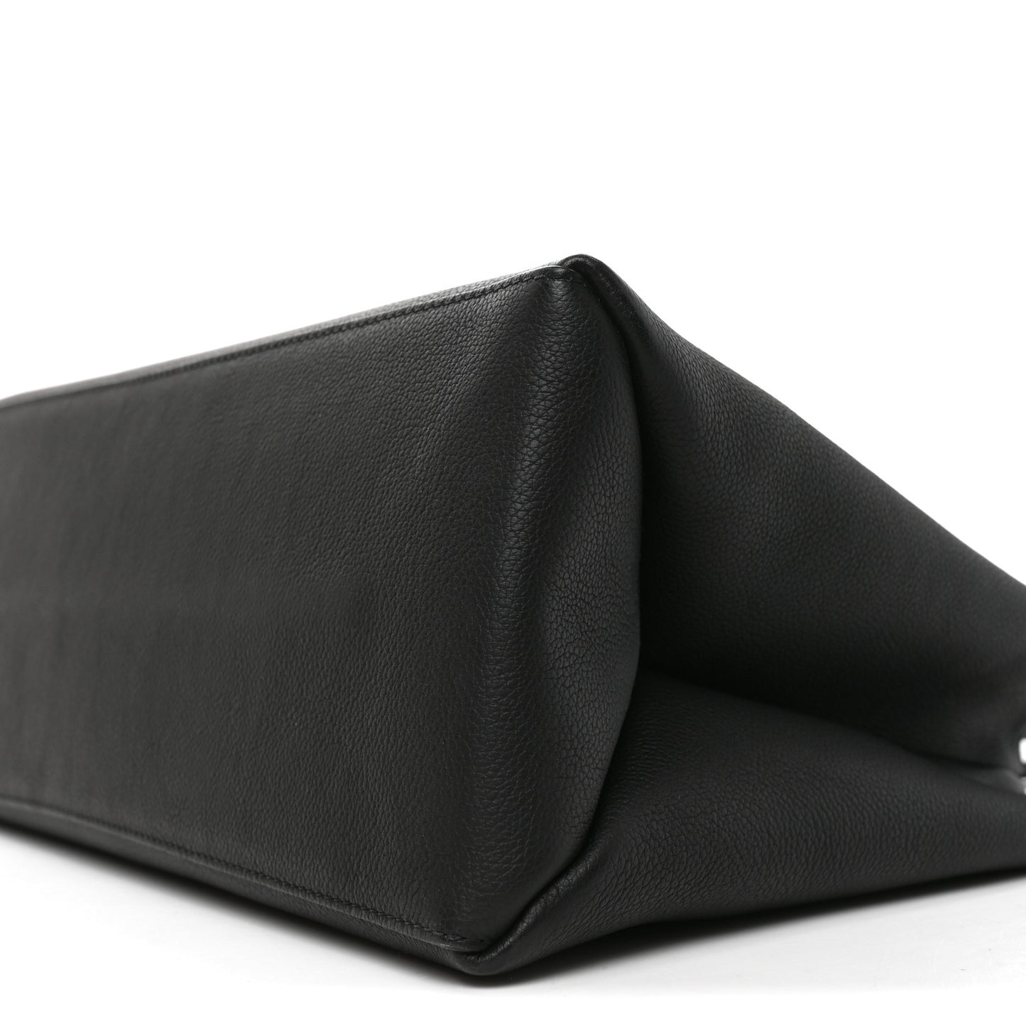Grained Calfskin Lockme Shopper Black