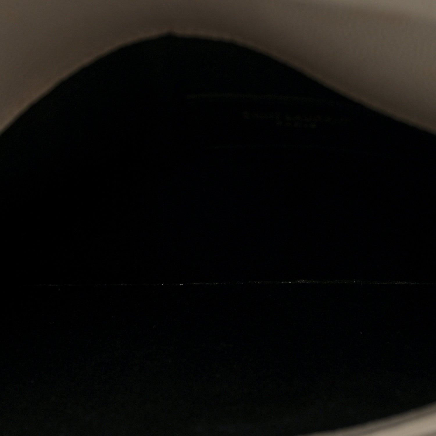 Saint Laurent Grain De Poudre Uptown Pouch Crema Soft 5 of 6