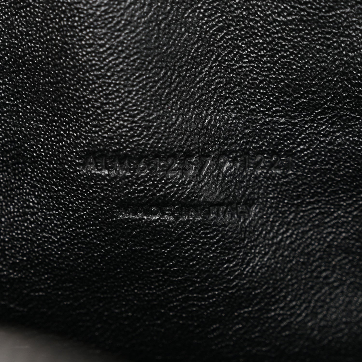 Saint Laurent Grain De Poudre Matelasse Monochrome Monogram Mini Lou Camera Bag Black 7 of 11