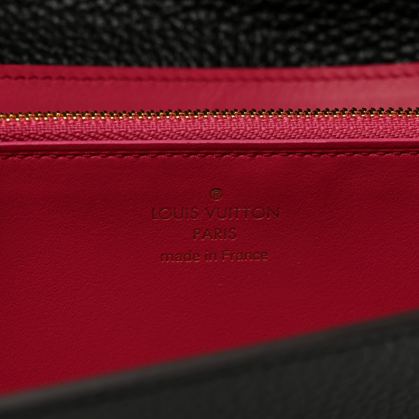Taurillon Capucines Wallet Black