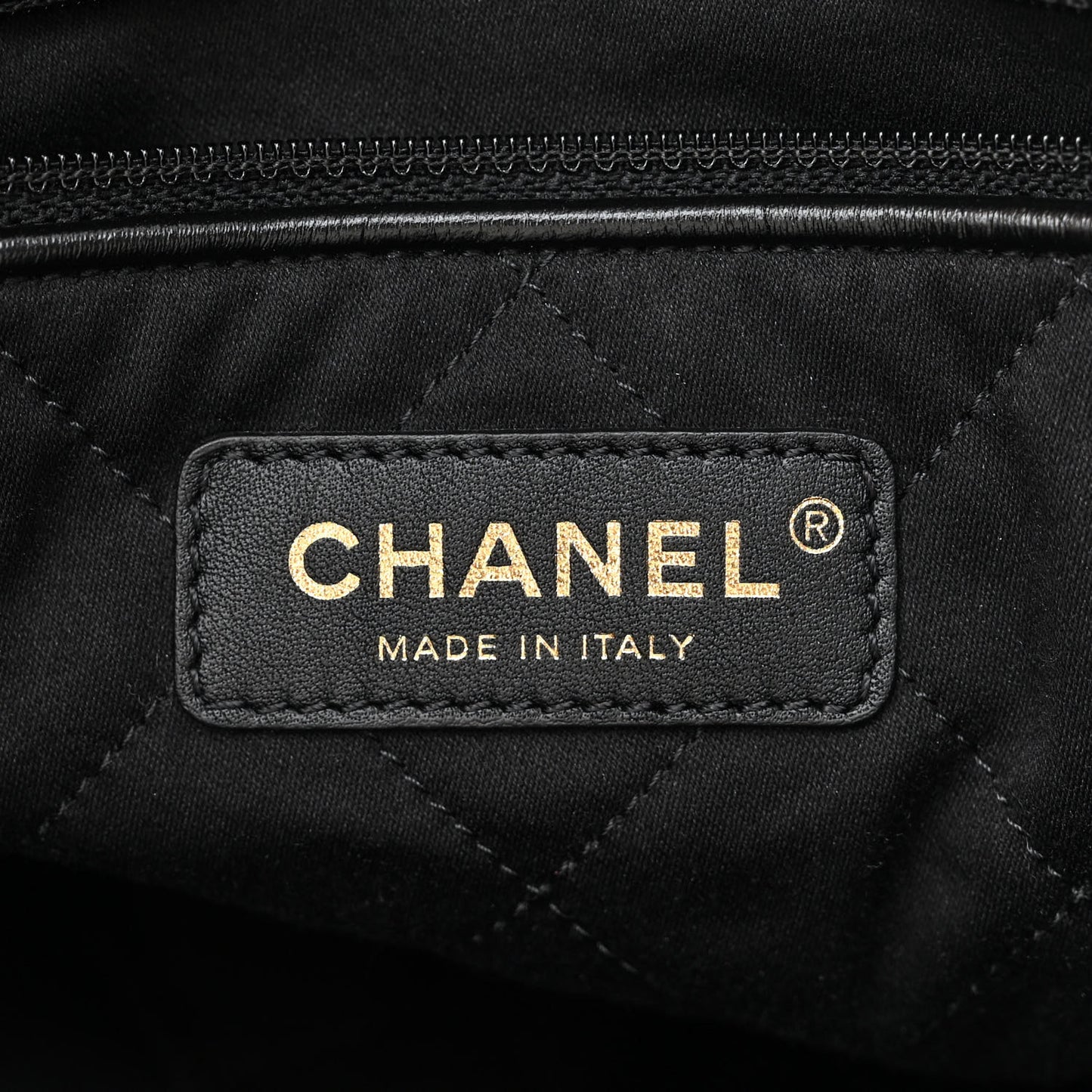 Shiny Calfskin Quilted Chanel 22 Backpack Black