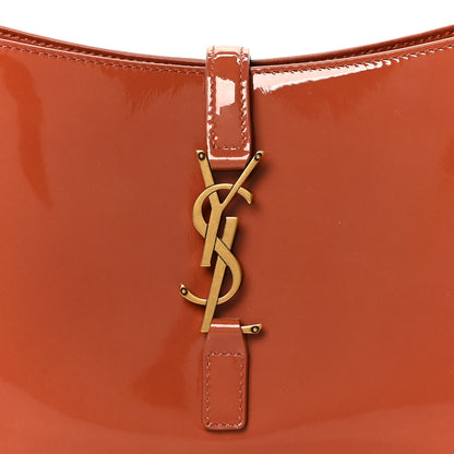 Saint Laurent Patent Le 5 A 7 Hobo Mild Rose 8 of 10