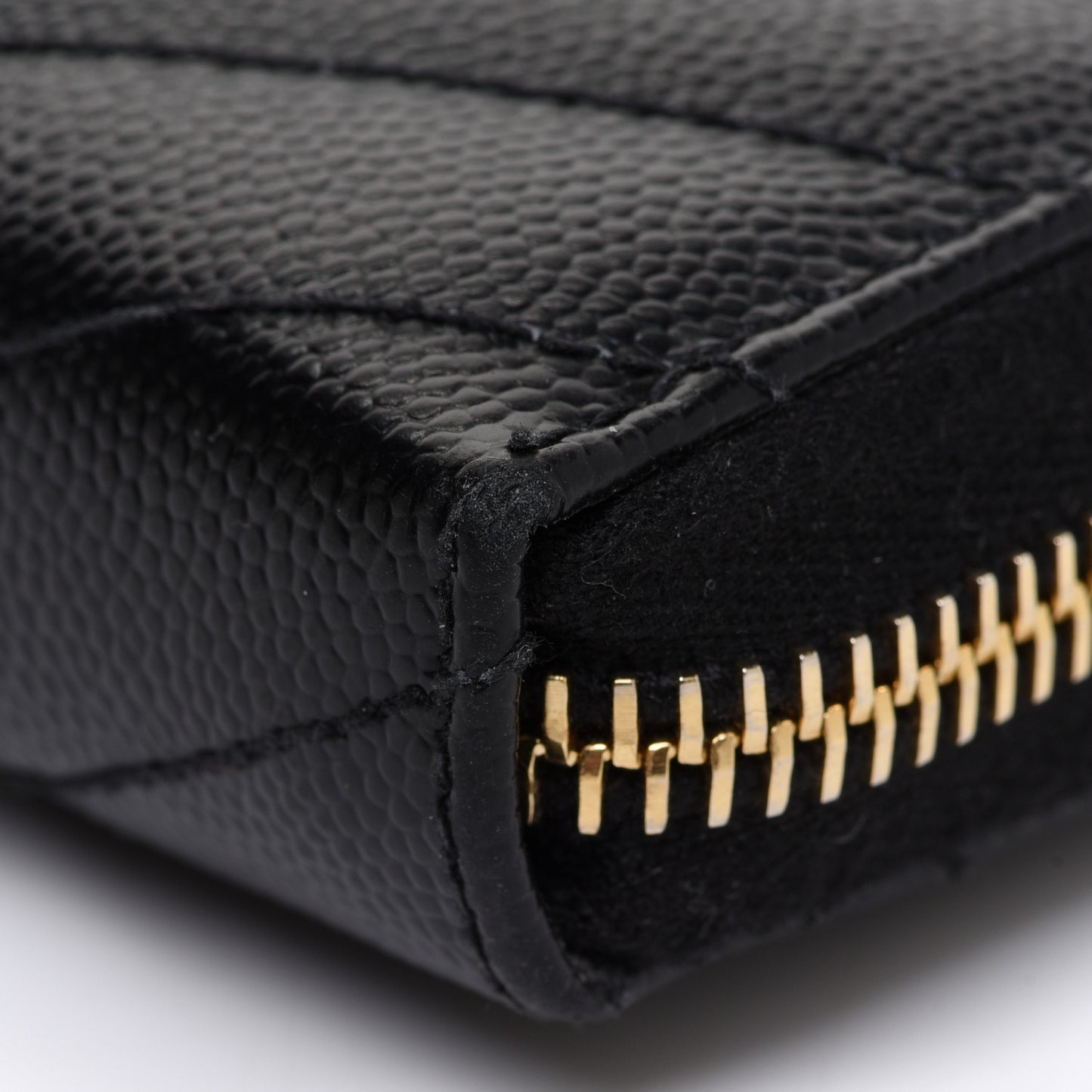 Grain De Poudre Matelasse Chevron Monogram Zip Around Wallet Black
