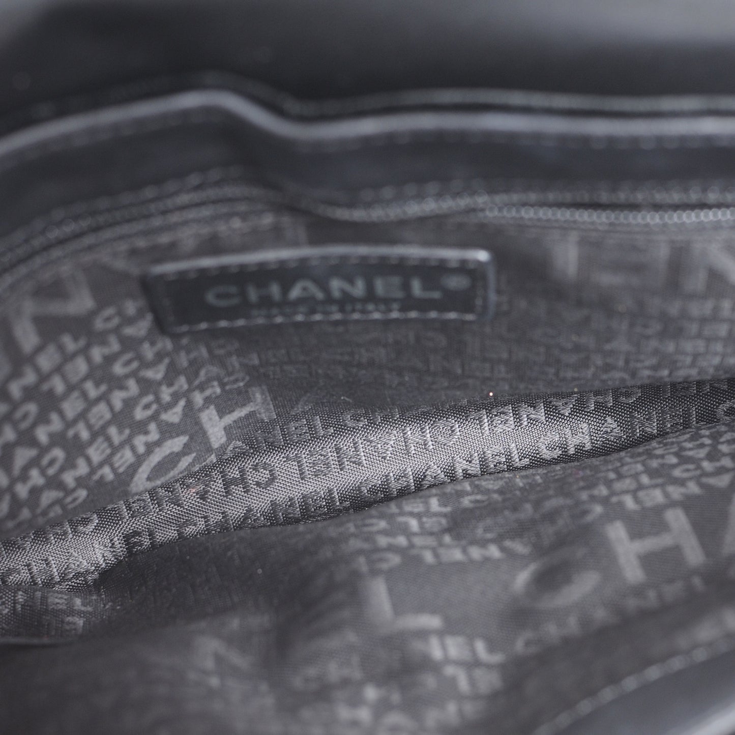 Velvet Precious Symbols Flap Black