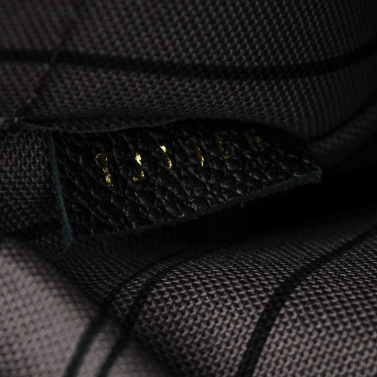 Empreinte Montaigne MM Black