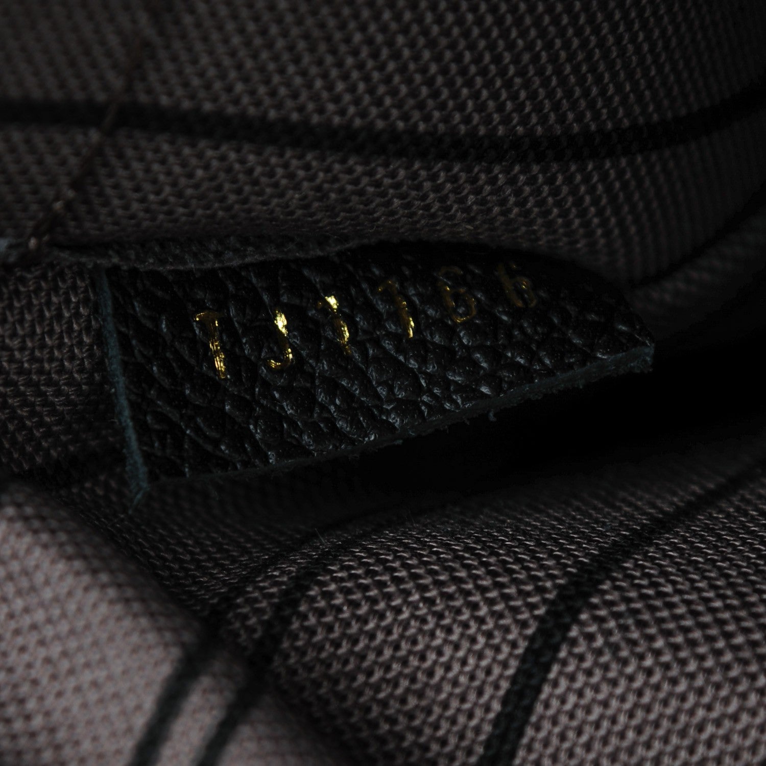 Louis Vuitton Empreinte Montaigne MM Black 7 of 7