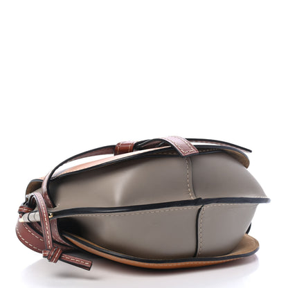 Loewe Grained Calfskin Small Gate Crossbody Bag Caramel 3 of 4