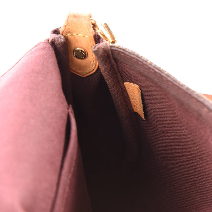 Louis Vuitton Monogram Favorite PM 8 of 11