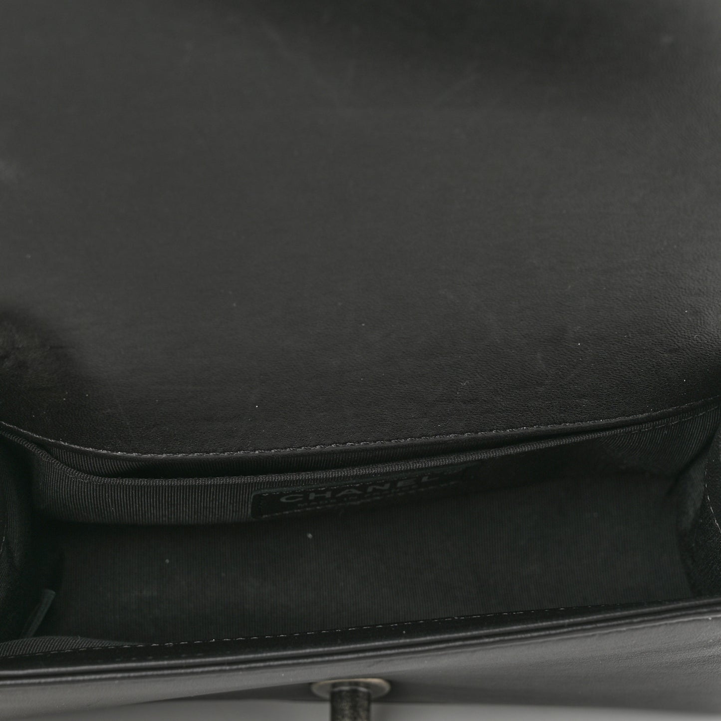 Lambskin Pleated Small Boy Flap Black