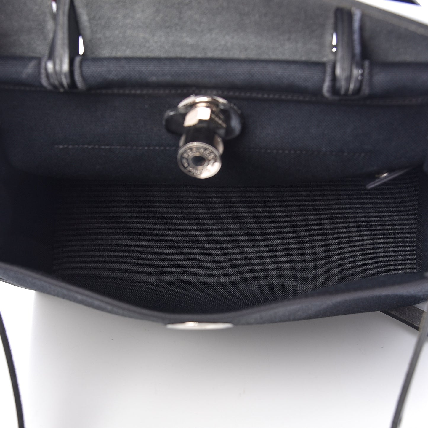 Military Toile Vache Hunter Herbag Zip PM 31 Black