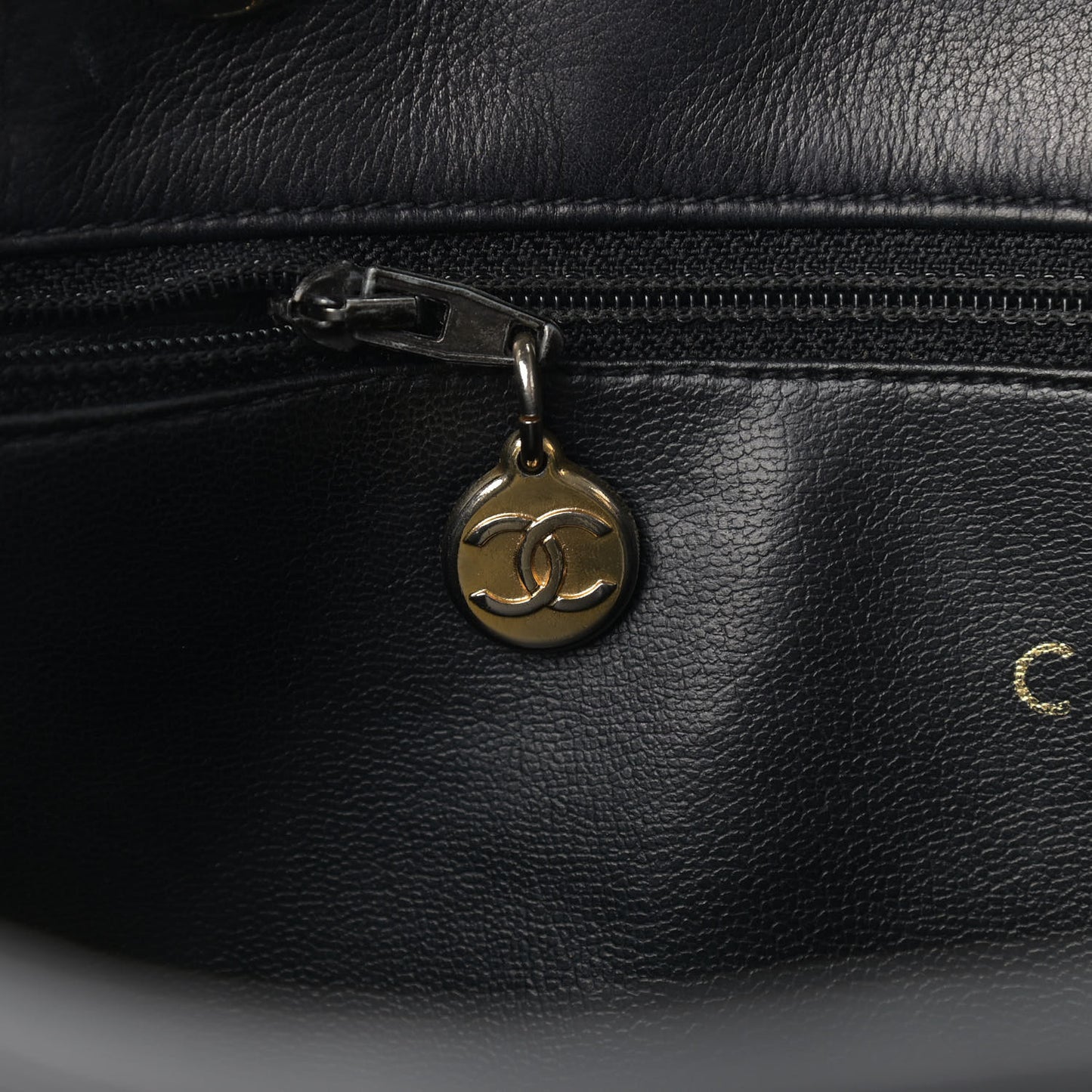 Lambskin Quilted Shoulder Bag Black
