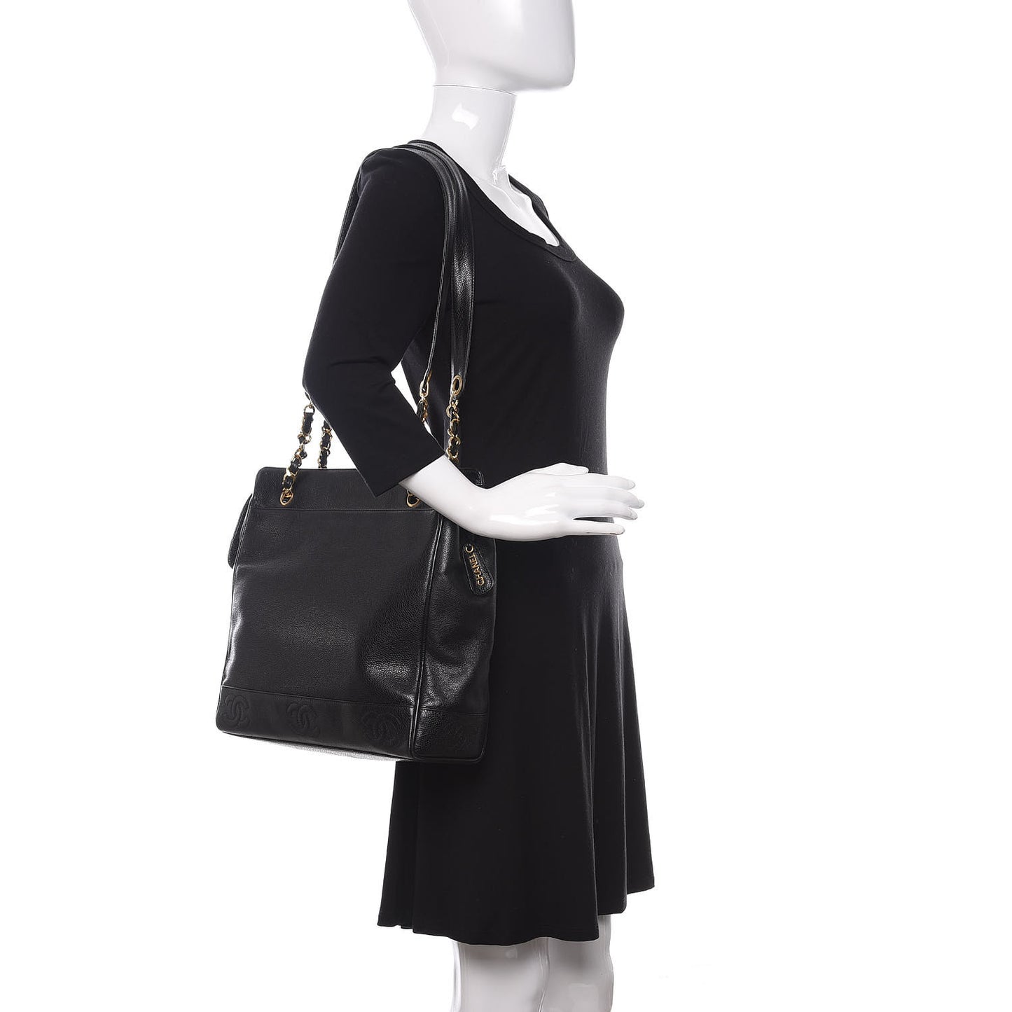 Caviar CC Shoulder Bag Black