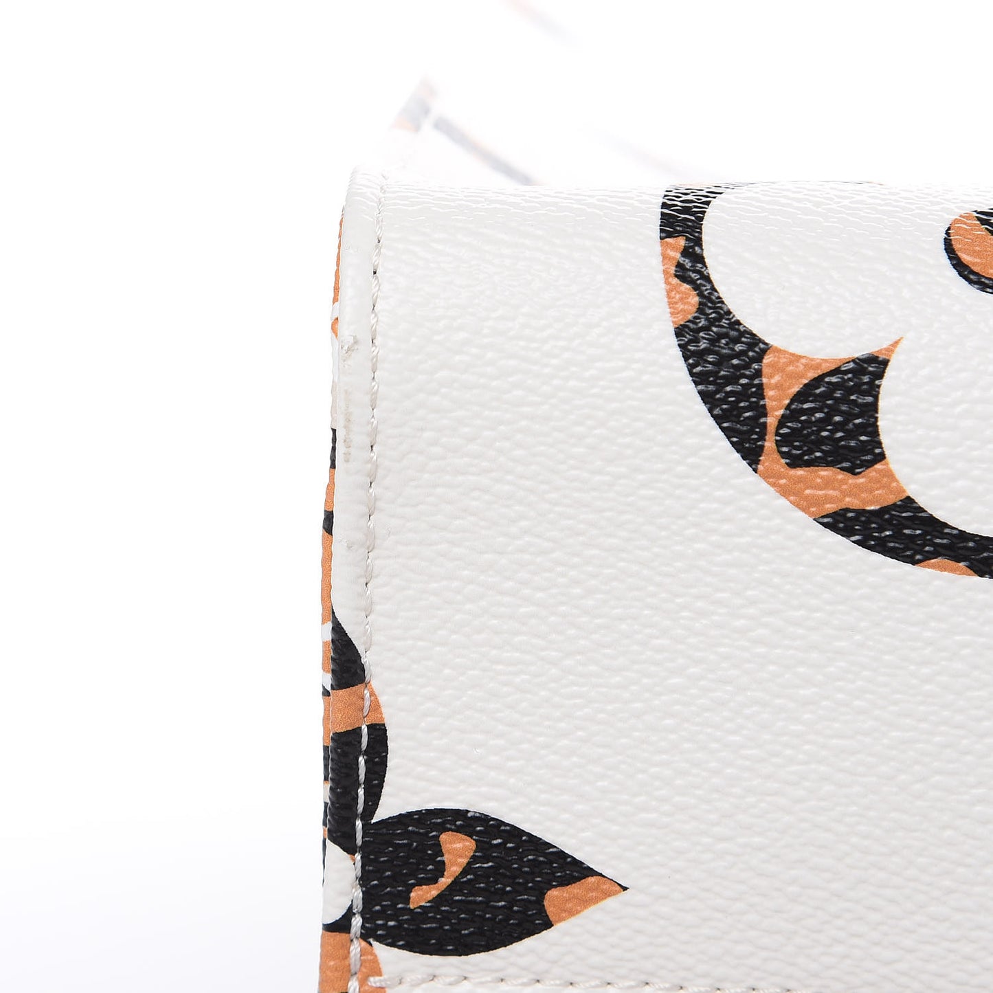 Monogram Giant Jungle Onthego GM Ivory