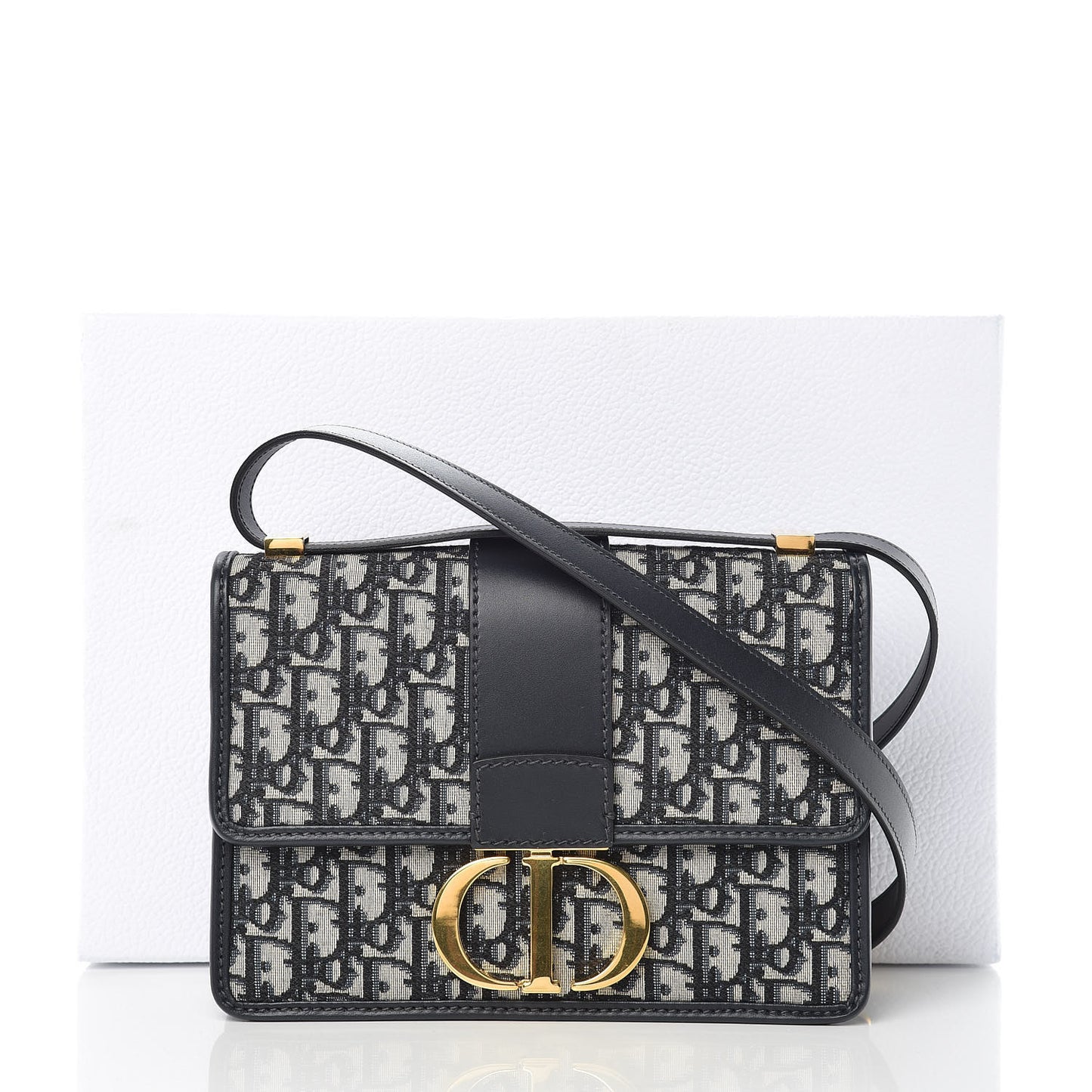 Oblique 30 Montaigne Flap Bag Blue