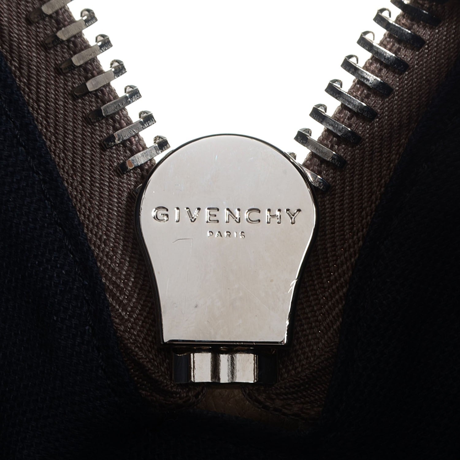 Givenchy Sugar Goatskin Medium Antigona Sand 6 of 9