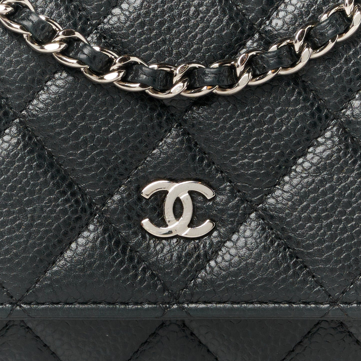 Caviar Quilted Wallet On Chain WOC Black