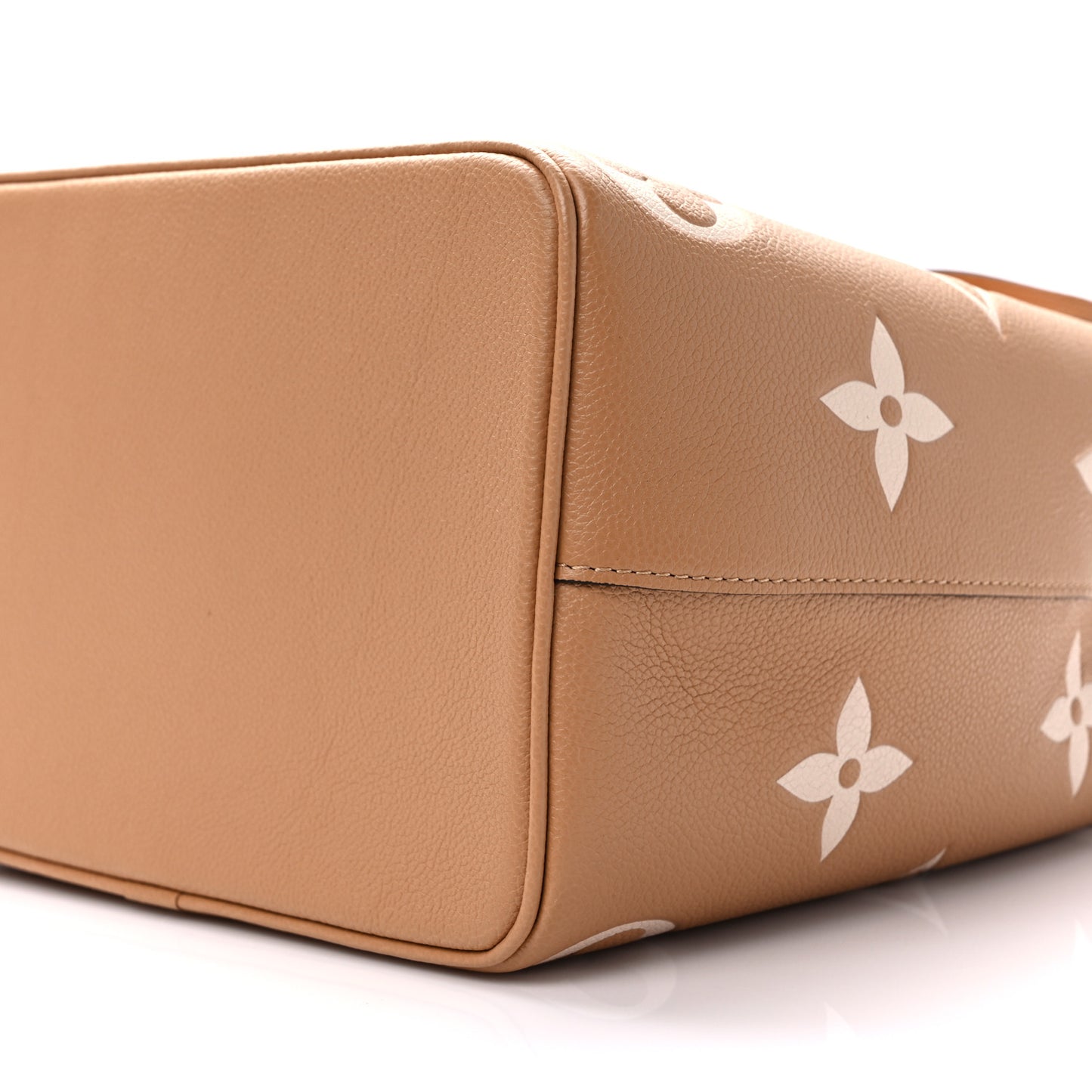 Empreinte Monogram Giant Neonoe MM Arizona Beige
