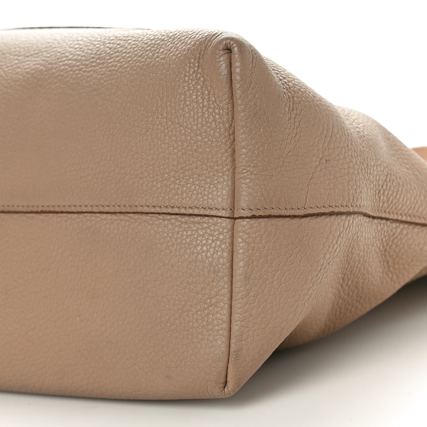 Vitello Daino Pocket Shopping Tote Cammeo