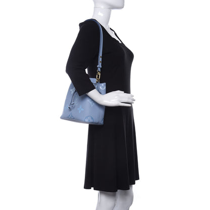 Louis Vuitton Empreinte Monogram Giant By The Pool Neonoe BB Summer Blue 2 of 10
