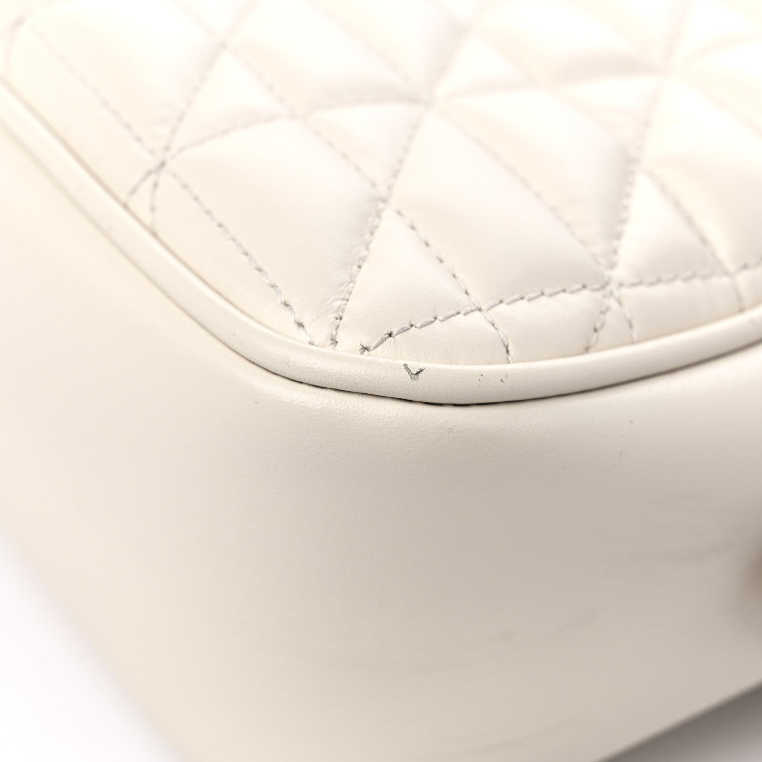 Gucci Calfskin Matelasse Aria Small GG Marmont Chain Shoulder Bag Mystic White 10 of 18