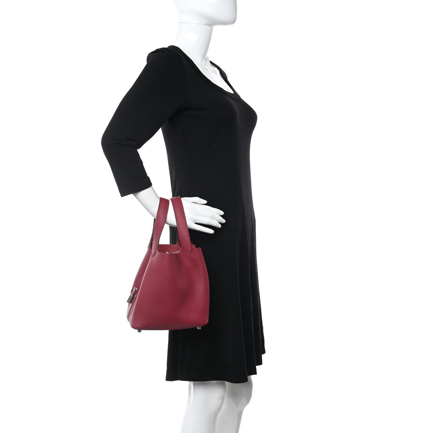 Hermes Taurillon Clemence Picotin Lock 18 PM Rubis 2 of 13