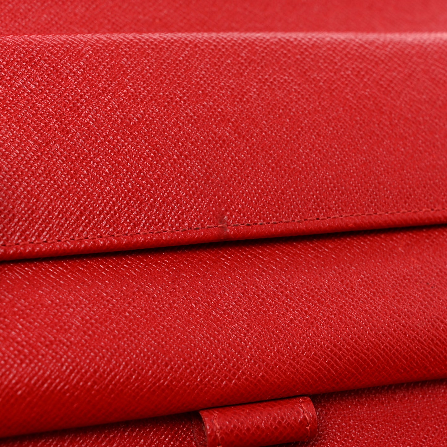 Epi Porte Tresor International Wallet Castillan Red