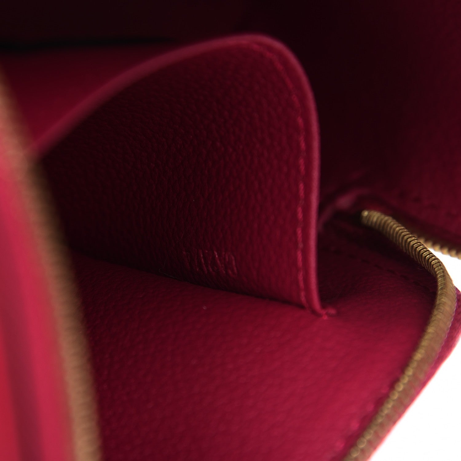 Louis Vuitton Vernis Cosmetic Pouch Rose Indien 7 of 7