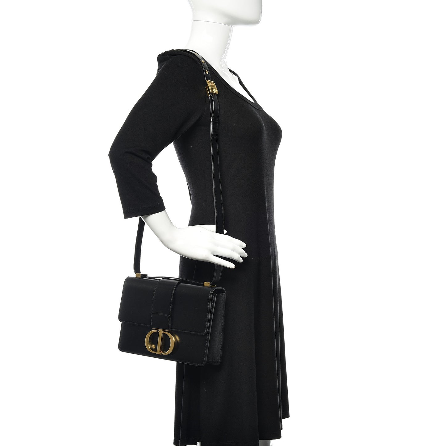 Smooth Calfskin 30 Montaigne Flap Bag Black
