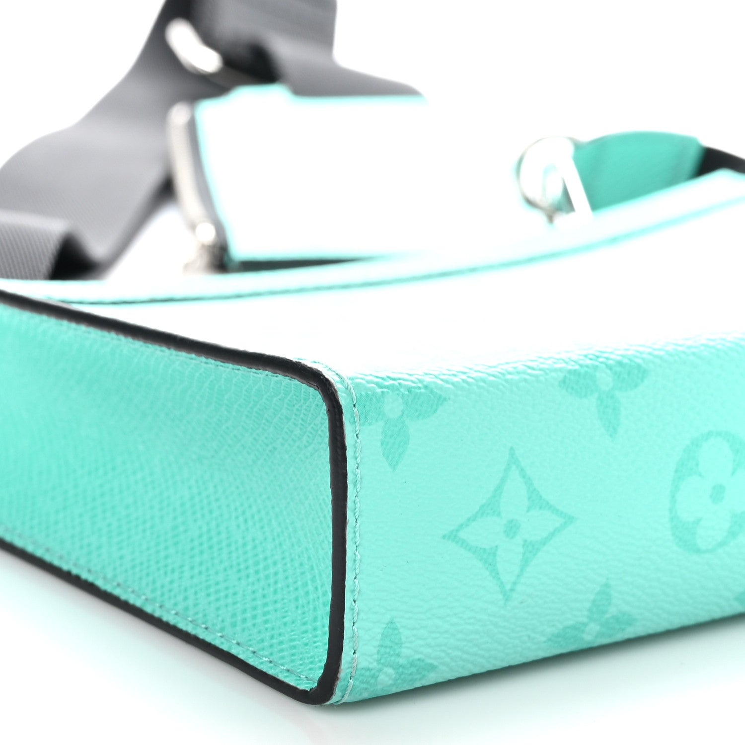 Louis Vuitton Monogram Gaston Wearable Wallet Miami Green 9 of 10