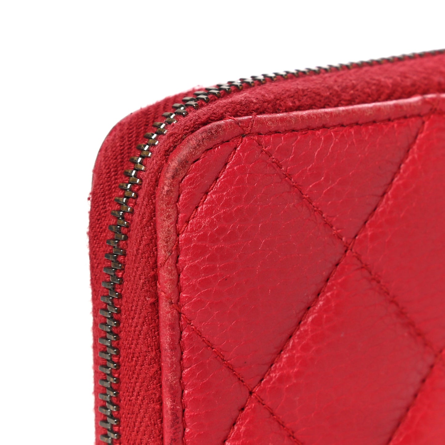 Caviar Quilted Small Zip Around Wallet Red